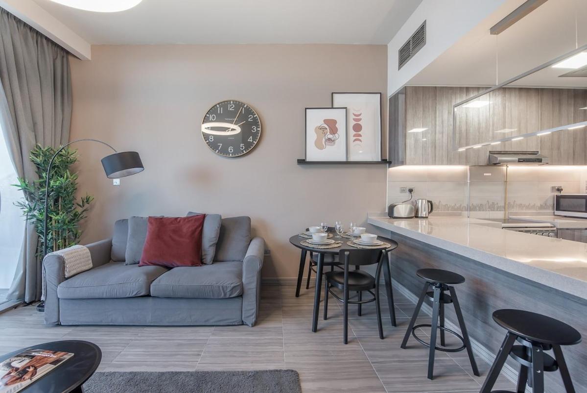 Warm 1-bedroom Family-friendly Aparment In Jlt Holiday home *
